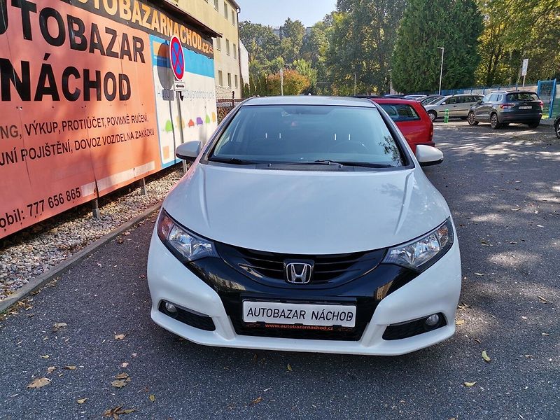 Honda Civic (2014) 1.8i 104kw MK 4 ČR Kamera - fotka 7 z 29