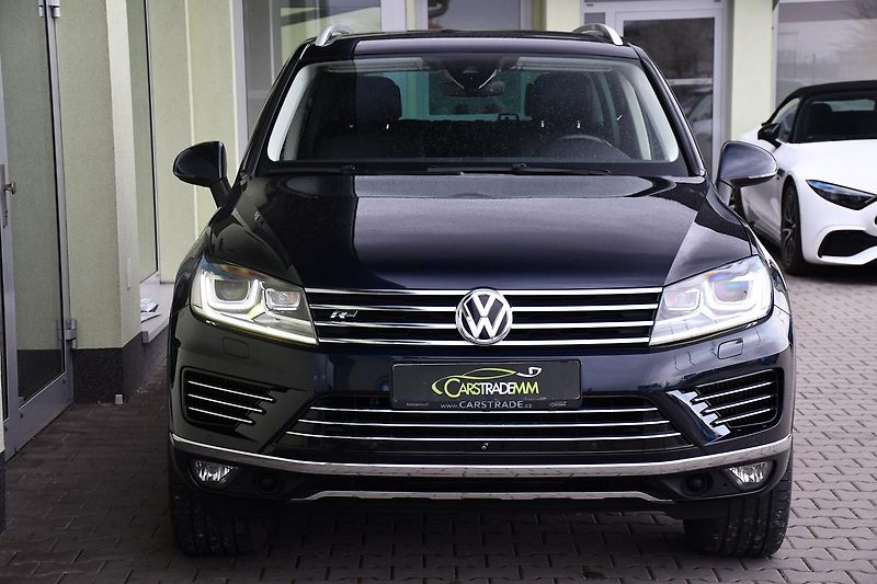 Volkswagen Touareg 3.0TDi V6 4M R-LINE TAŽNÉ ČR - fotka 5 z 44