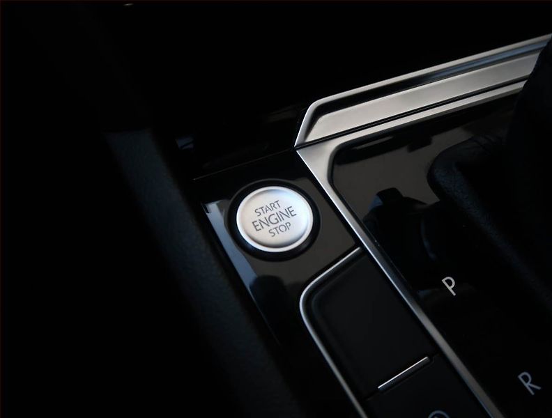 Volkswagen Passat (2017) 2.0 TDI, Automat, Kůže - fotka 20 z 23