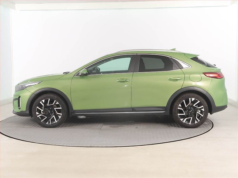 Kia XCeed (2024) TOP 1.5 T-GDI - fotka 3 z 16