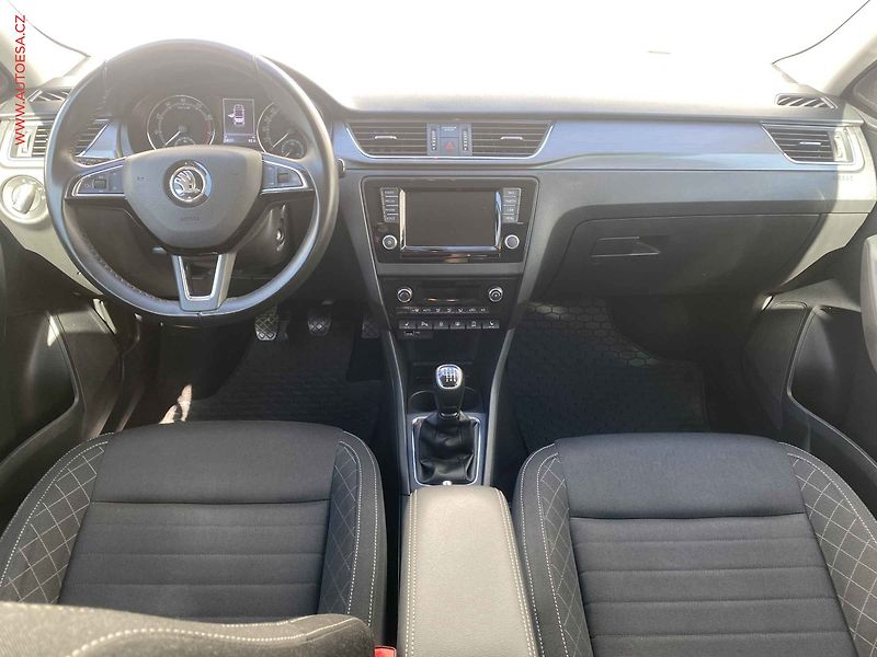 Škoda Rapid (2018) 1.0TSi, ČR, Style - fotka 8 z 18