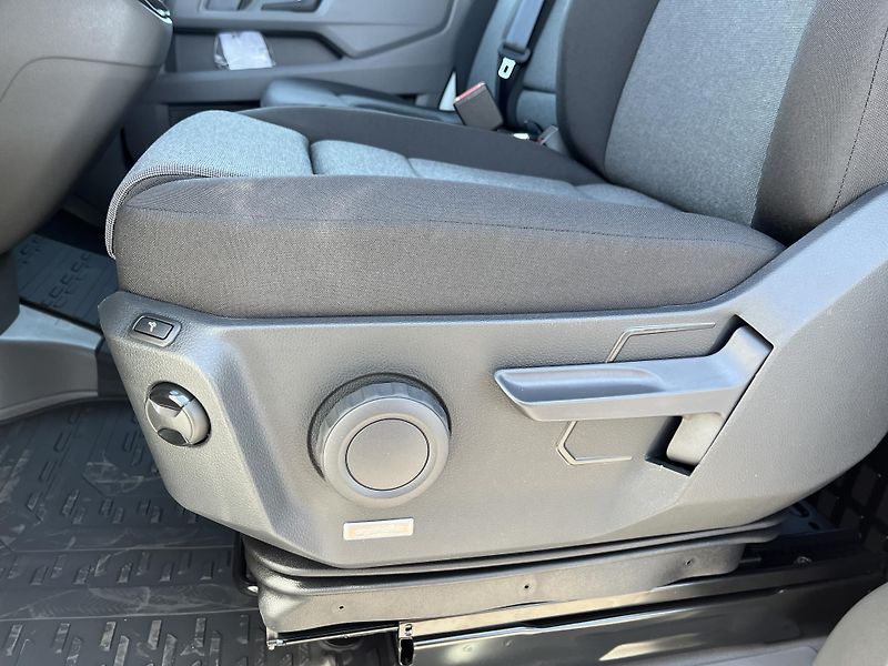 Volkswagen Crafter 35 103kW 6G FWD SR - fotka 19 z 22
