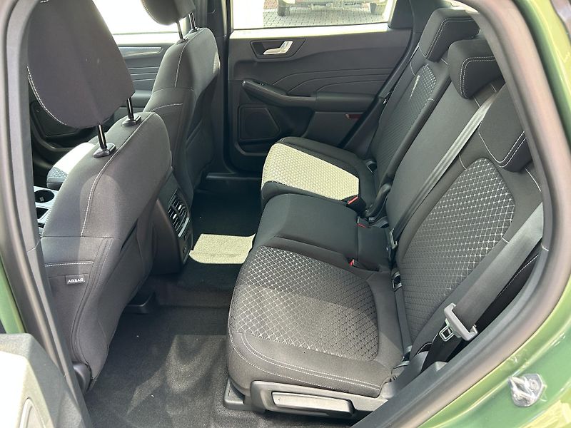Ford Kuga Top Edition 2.5 HEV 132 kW - fotka 11 z 37