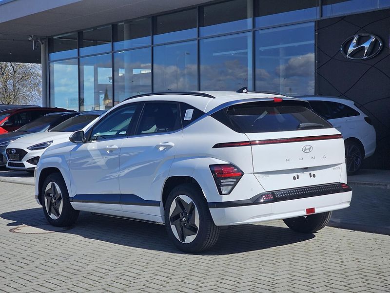 Hyundai Kona (2025) EV 65 kWh CZECH EDITION - fotka 4 z 15