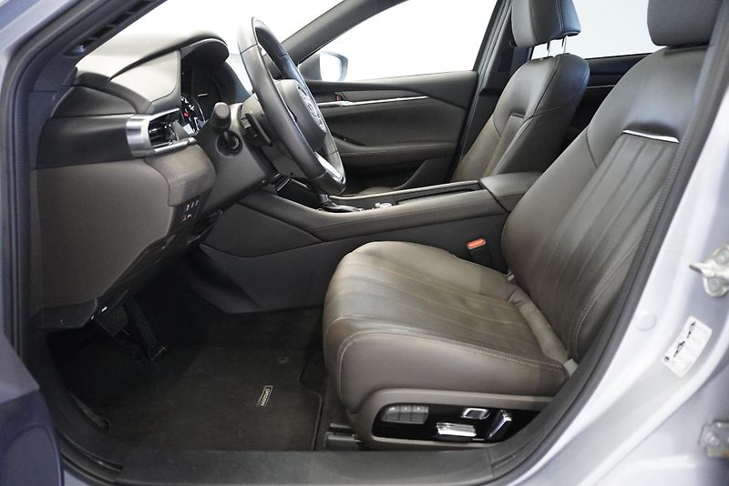 Mazda 6 (2019) 2,5 SKYACTIV-G PREMIUM AUT. - fotka 11 z 32