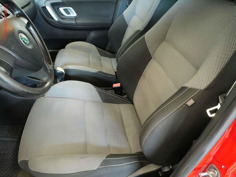 Škoda Fabia (2008) 1.4 16V, Sport - fotka 9 z 16
