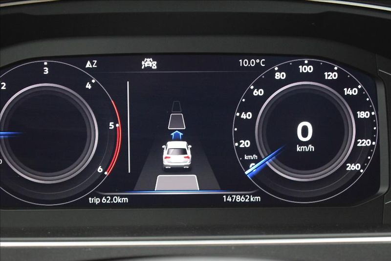 Volkswagen Tiguan 2,0 TDi, virtual,pano,navi, - fotka 36 z 44
