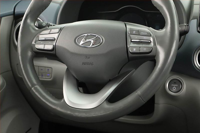 Hyundai Kona (2018) Electric 64 kWh, SoH 90% - fotka 16 z 20
