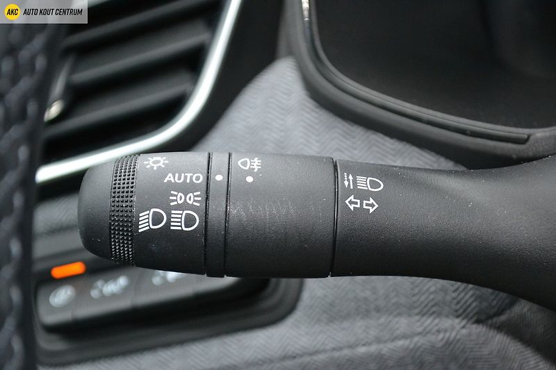 Renault Clio FULL HYBRID TECHNO E-TECH 145 - fotka 44 z 51