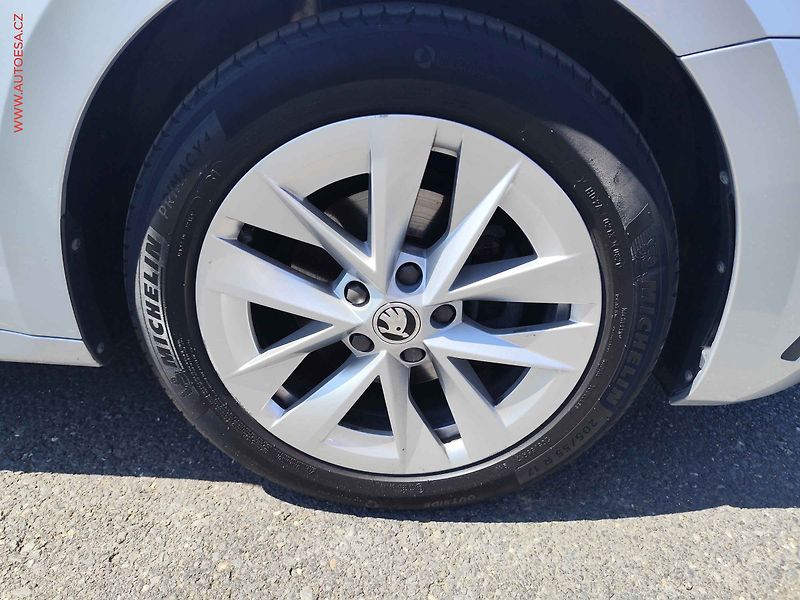 Škoda Octavia (2021) 1.5TSi, 2.maj,ČR, DSG, LED - fotka 26 z 27