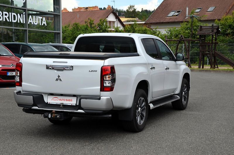 Mitsubishi L200 (2022) INTENSE 2.2 DI-D 4WDDOUBLE CAB - fotka 4 z 17