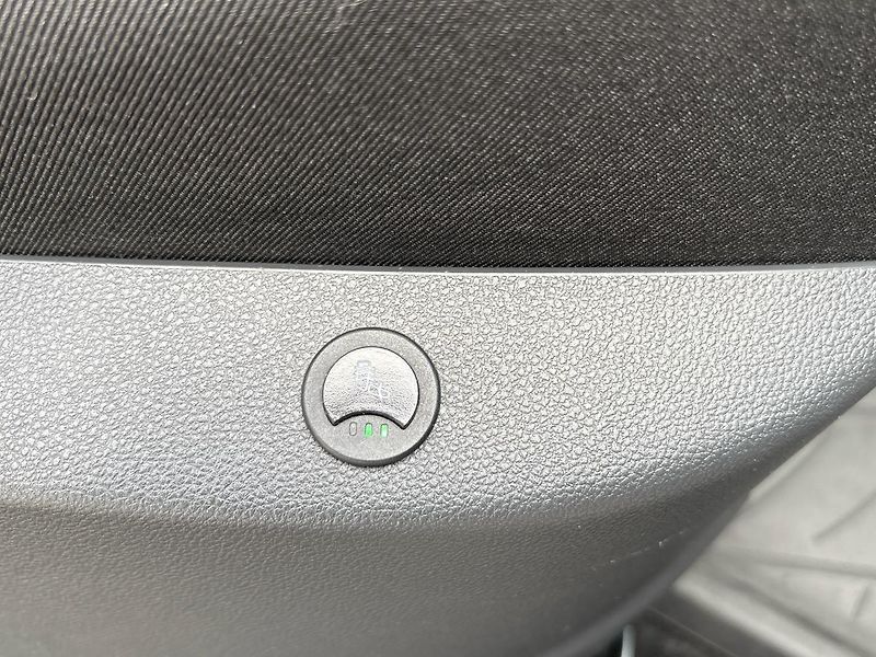 Renault Captur (2019) LIMITED MAN6, ČR - fotka 14 z 46