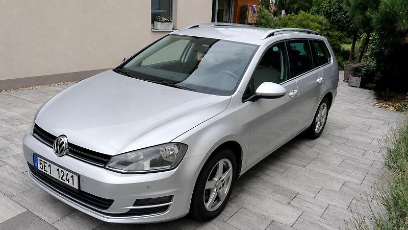Volkswagen Golf (2013) Golf VII Variant Highline 1.4  - fotka 5 z 19