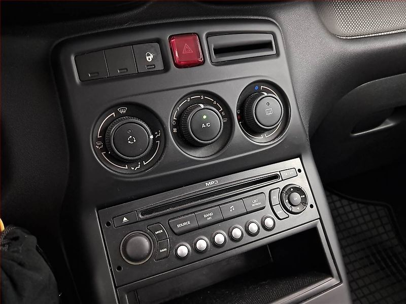 Citroën C3 Picasso (2009) 1.6 i, Serv.kniha, po STK - fotka 14 z 14