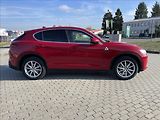 Alfa Romeo Stelvio 2,0 Turbo 280k Q4 AT8 4x4 Tažn - náhled 4
