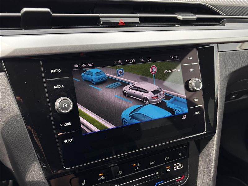 Volkswagen Arteon 2,0 TSI R-Line 206kW DSG - fotka 33 z 38