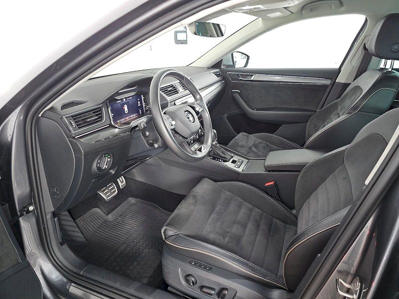 Škoda Superb (2023) 2.0TDi 147kW 4X4 SCOUT BUSINES - fotka 6 z 33