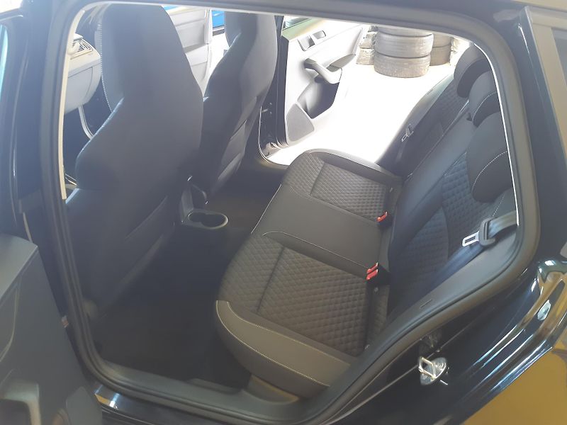 Škoda Rapid 1.2 TSI DIGIKLIMA vyhř.sedáky - fotka 20 z 26