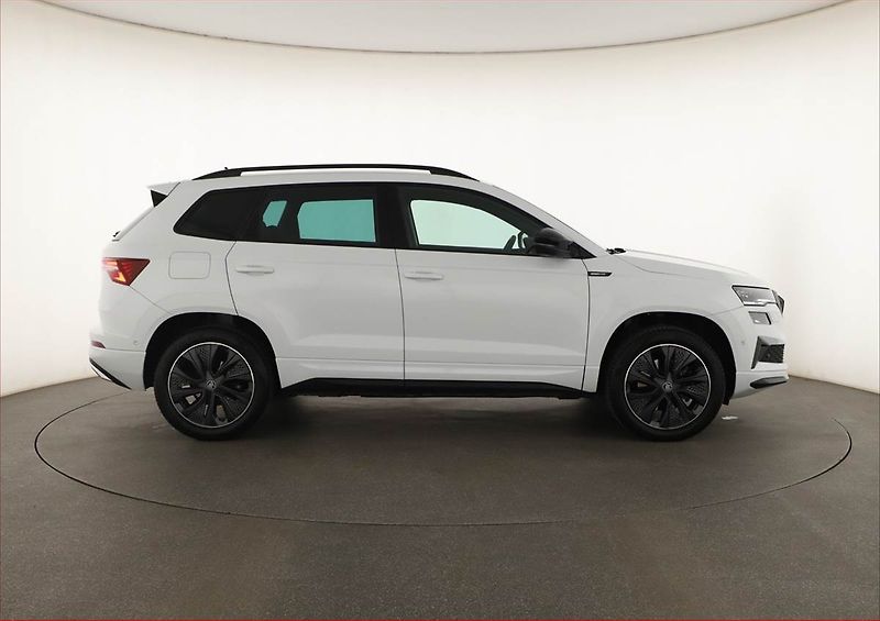 Škoda Karoq (2025) 2.0 TSI, SPORTLINE, AUTOMAT - fotka 6 z 21
