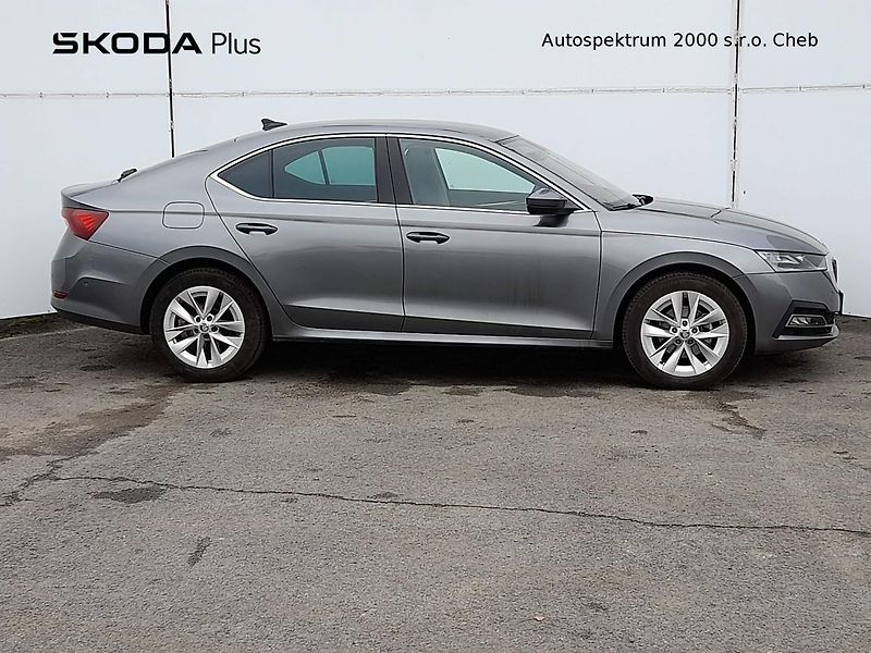 Škoda Octavia Style Plus 1.5 TSI 110kW 6MP - fotka 8 z 20