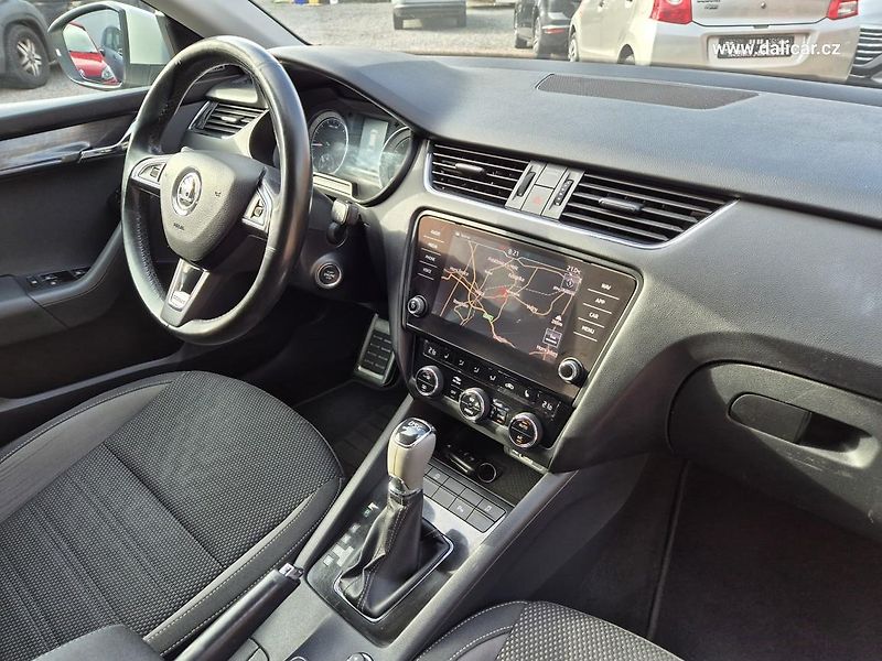 Škoda Octavia (2018) 2.0TDi 110KW FullLed SCOUT - fotka 36 z 53