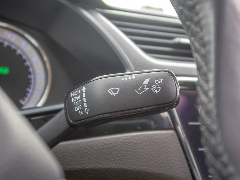 Škoda Superb (2017) 12/17 ČR 2.0TDI–LAURIN KLEMENT - fotka 22 z 59