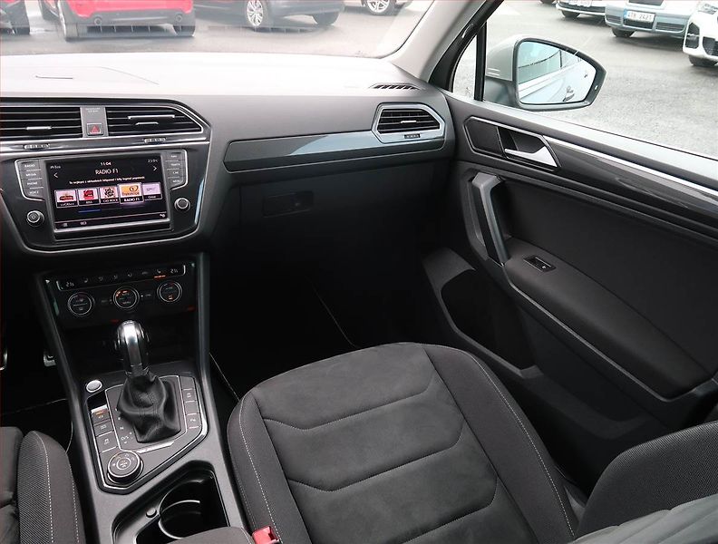 Volkswagen Tiguan (2017) R-Line 2.0 TDI, R-line,138TKM - fotka 8 z 23