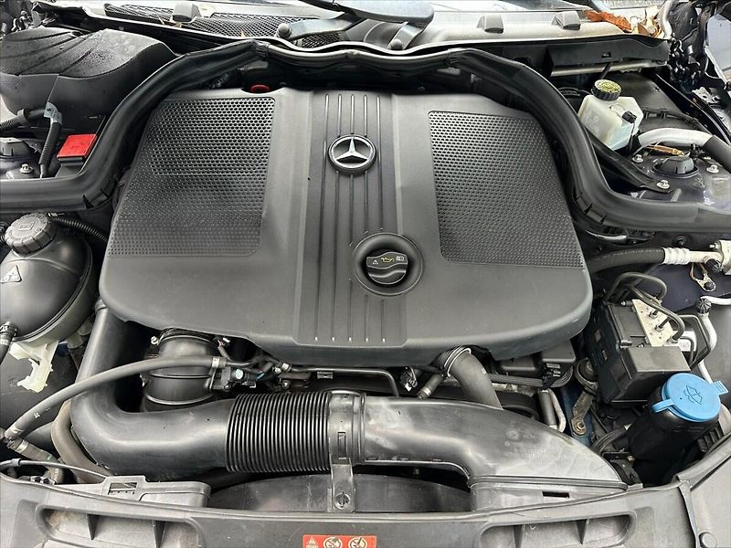 Mercedes-Benz Třídy C 2,2 CDI 100kW-SERVIS-MANUAL! - fotka 33 z 34