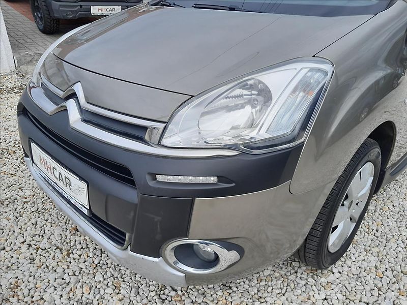 Citroën Berlingo 1,6 HDI 84kW - fotka 12 z 42