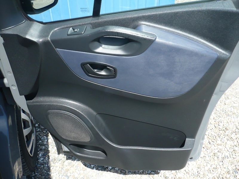 Opel Vivaro 1.6 DCI 92Kw 9Míst Long - fotka 26 z 28