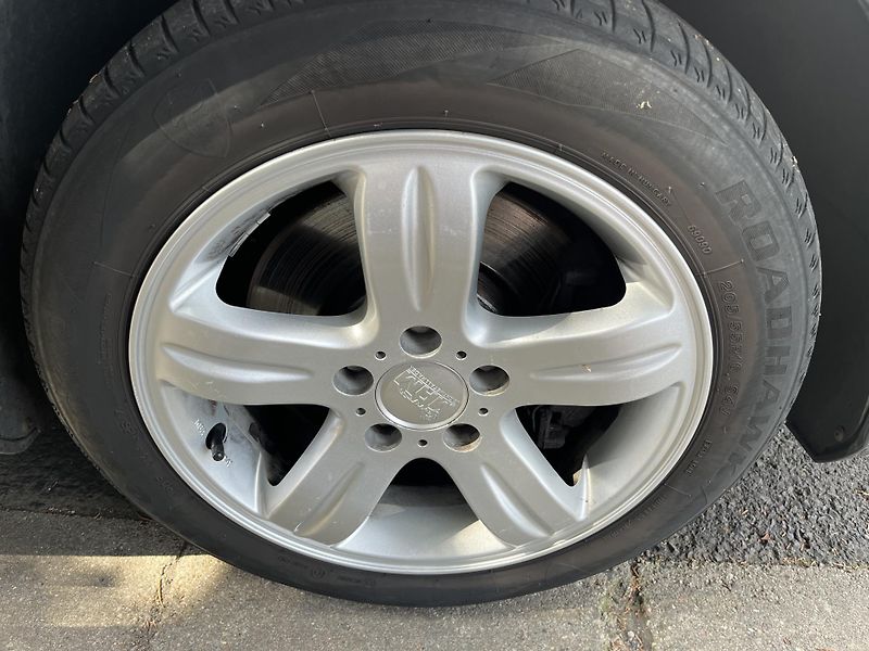 Volkswagen Passat (2010) - fotka 13 z 19