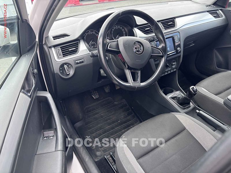 Škoda Rapid (2019) 1.0TSi, ČR, AC, výhřev sed - fotka 3 z 3