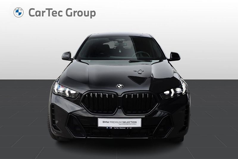 BMW X6 xDrive40d - fotka 3 z 24