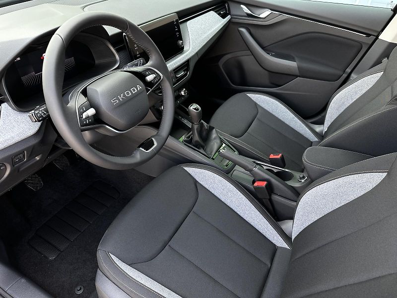 Škoda Kamiq 1.0TSi 116PS 2Z.KLIMA Tempomat - fotka 8 z 38