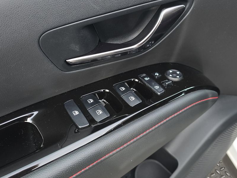 Hyundai Tucson (2022) N-Line 1.6 T-GDi 4x4 110kW, Se - fotka 15 z 25