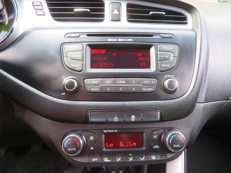 Kia Pro_Ceed (2013) 1.6 GDI, Serv.kniha, Tempomat - fotka 12 z 15