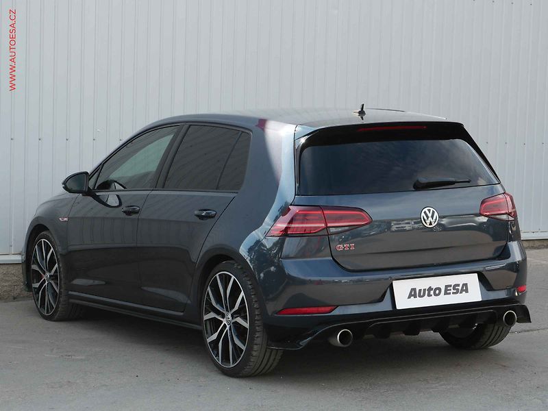Volkswagen Golf (2017) 2.0 TSi, GTi, DSG - fotka 6 z 26
