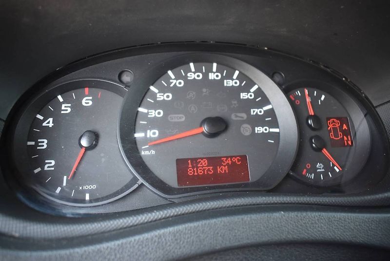 Renault Master 2,3 DCi L3H2,AC,DPH,AT,AKCE! - fotka 5 z 11