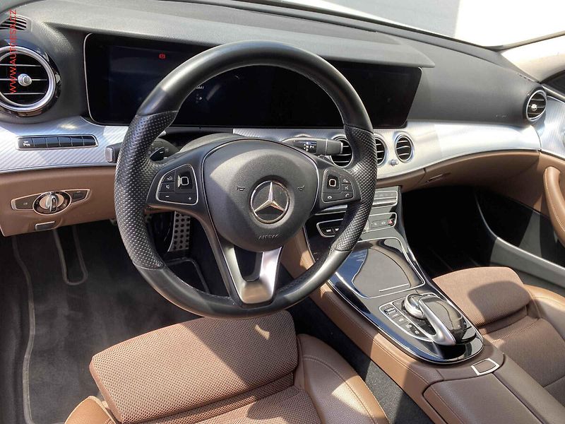 Mercedes-Benz Třídy E (2018) 2.0 d 4Matic E 220, ČR, AT - fotka 13 z 19