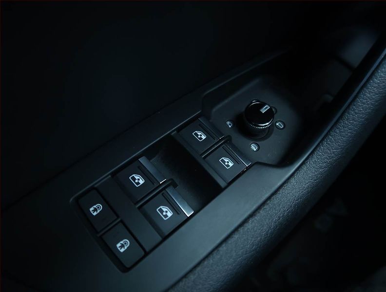 Audi A6 (2019) S line 40 TDI - fotka 18 z 26