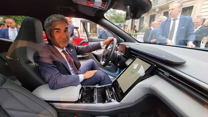 Ford hledí do dalšího období s optimismem