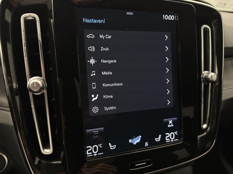 Volvo XC40 T5 RECHARGE CZ - fotka 42 z 48