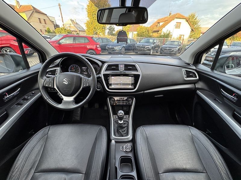 Suzuki SX4 S-Cross (2018) 1.4i BoosterJet AWD LED Navi - fotka 6 z 50