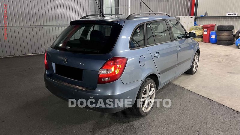 Škoda Fabia (2007) 1.4 MPi, Ambition, AC - fotka 2 z 3