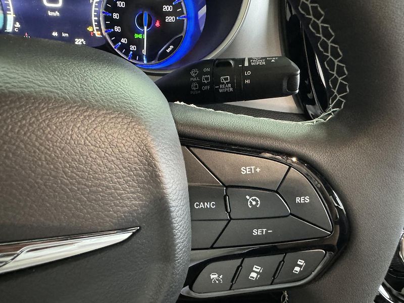 Chrysler Pacifica AWD Touring-L S-Appearance - fotka 34 z 55