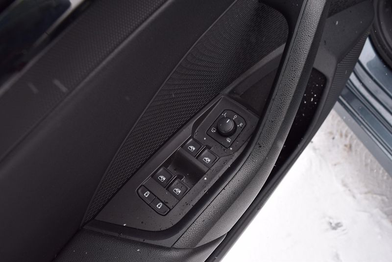 Škoda Octavia (2020) 1.5TSI 110kwSTYLE TAŽ NAVI LED - fotka 23 z 50