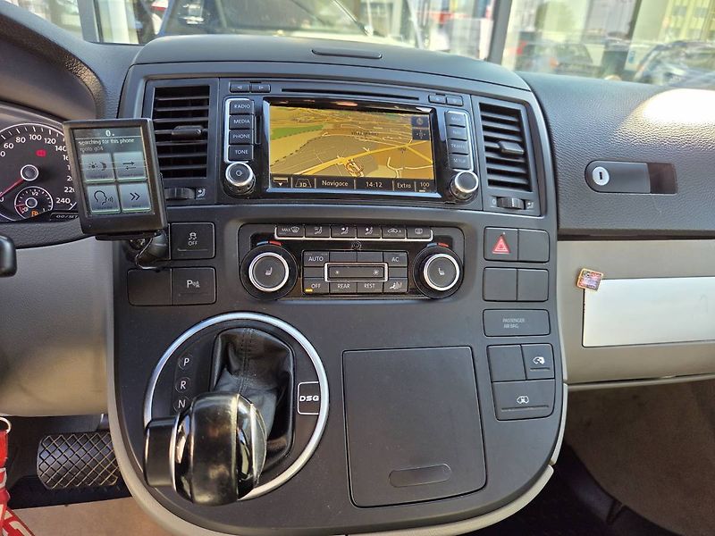Volkswagen Multivan (2010) 2.0 TDI DSG 132kW - fotka 15 z 27