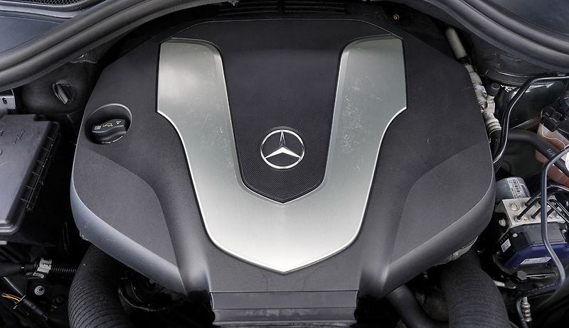 Mercedes-Benz GLE 350d 4Matic AMG/tažné/Harman - fotka 10 z 46