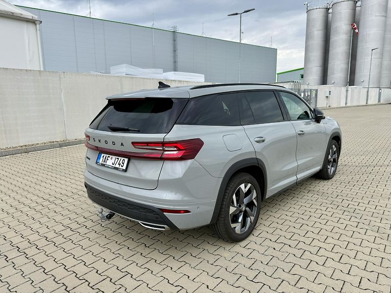 Škoda Kodiaq (2024) SPORTLINE 2.0 TDI DSG - fotka 4 z 16