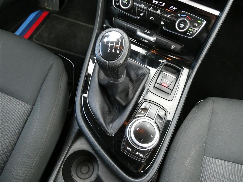 BMW Řada 2 218D 110kW GRAN TOURER - fotka 33 z 47